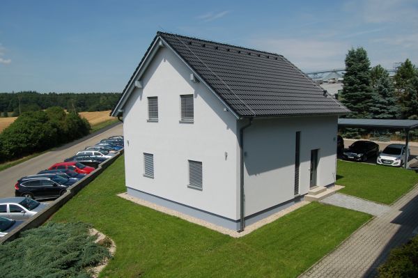 VZOROVÝ DŮM CHOTÝŠANY