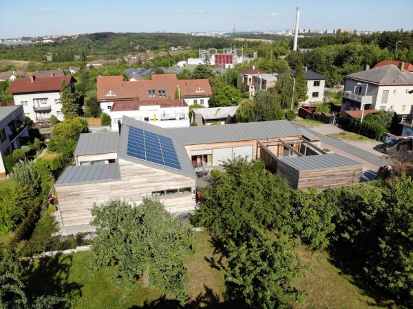 Projekt individuálního domu v Praze z dílny SNOVATOVARNA.COM